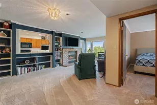 1902 Bridgeport Way W, University Place, WA 98466 - Photo 18