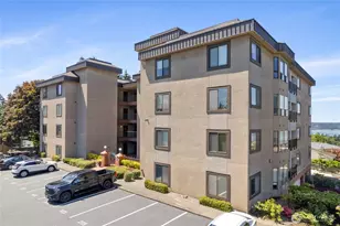 1902 Bridgeport Way W, University Place, WA 98466 - Photo 2