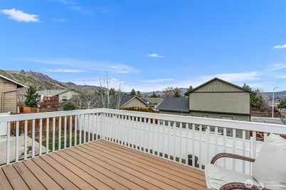 576 Saddle Rock Loop, Wenatchee, WA 98801 - Photo 4