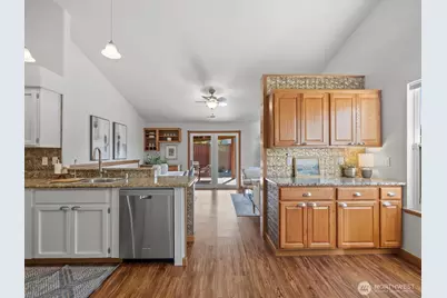 18509 Ballantrae Drive, Arlington, WA 98223 - Photo 2