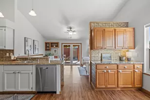 18509 Ballantrae Dr, Arlington, WA 98223 - Photo 2