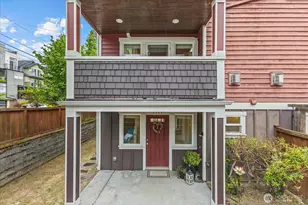 2024 W Bertona St, Seattle, WA 98199 - Photo 2