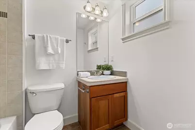2024 W Bertona Street, Seattle, WA 98199 - Photo 24