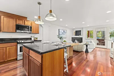 2024 W Bertona Street, Seattle, WA 98199 - Photo 6