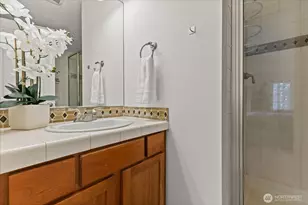 2024 W Bertona St, Seattle, WA 98199 - Photo 18