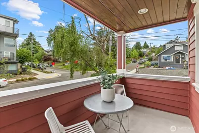 2024 W Bertona Street, Seattle, WA 98199 - Photo 8