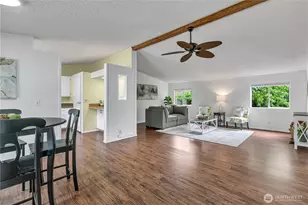 9813 189th St E, Puyallup, WA 98375 - Photo 2
