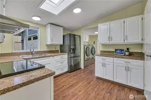 9813 189th St E, Puyallup, WA 98375 - Photo 8