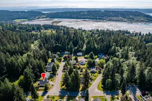 3615 Britzman Loop, Clinton, WA 98236 - Photo 2