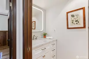 13893 John St NE, Bainbridge Island, WA 98110 - Photo 24