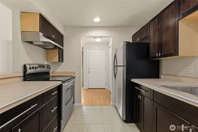 9494 Redmond-Woodinville Road NE #B307, Redmond, WA 98052 - Photo 4