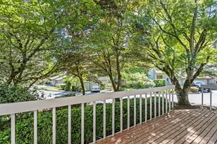 10 143rd Ave SE, Bellevue, WA 98007 - Photo 26