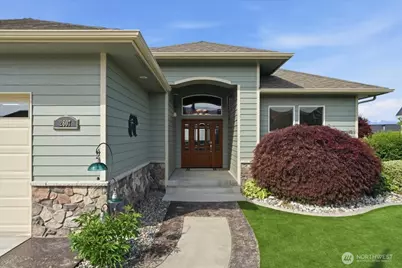 2607 Fancher Heights Boulevard, East Wenatchee, WA 98802 - Photo 1