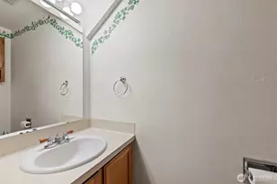 13227 SE 256th St, Kent, WA 98042 - Photo 8