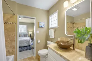 155 Florentia St, Seattle, WA 98109 - Photo 18