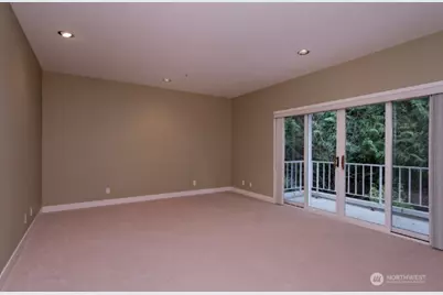 600 Bellevue Way SE #J201, Bellevue, WA 98004 - Photo 20