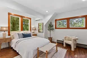 7026 Island Center Rd NE, Bainbridge Island, WA 98110 - Photo 22