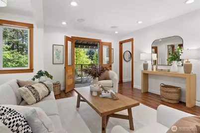 7026 Island Center Road NE, Bainbridge Island, WA 98110 - Photo 12