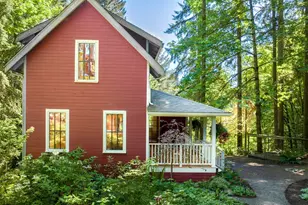 7026 Island Center Rd NE, Bainbridge Island, WA 98110 - Photo 2