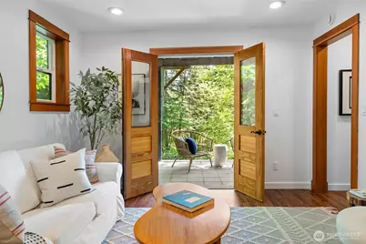 7026 Island Center Road NE, Bainbridge Island, WA 98110 - Photo 32