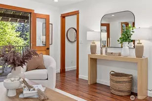 7026 Island Center Rd NE, Bainbridge Island, WA 98110 - Photo 16