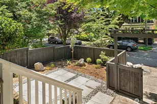 746 Broadway E, Seattle, WA 98102 - Photo 38