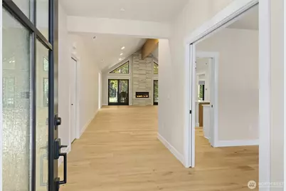 1050 Domerie Park Loop, Cle Elum, WA 98940 - Photo 2