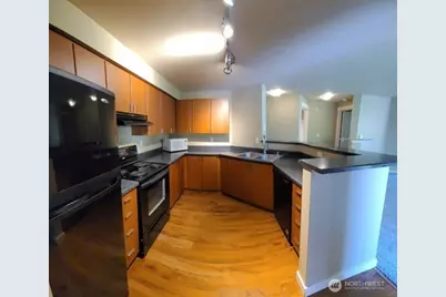 7711 NE 175th Street #E201, Kenmore, WA 98028 - Photo 12