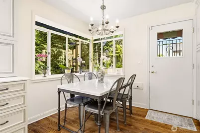 1637 Broadmoor Drive E, Seattle, WA 98112 - Photo 14