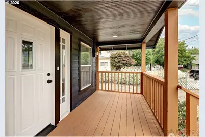 203 Roake Avenue SE, Castle Rock, WA 98611 - Photo 2