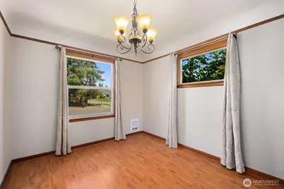 102 S 68th Street, Tacoma, WA 98408 - Photo 10