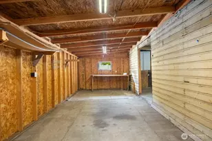 102 S 68th St, Tacoma, WA 98408 - Photo 36