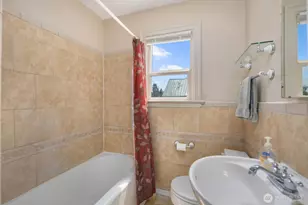 102 S 68th St, Tacoma, WA 98408 - Photo 18