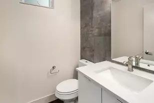 410 W Fulton St, Seattle, WA 98119 - Photo 12