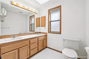 11110 SE 219th Pl, Kent, WA 98031 - Photo 22