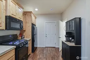 7405 NW 1st Pl, Vancouver, WA 98665 - Photo 14