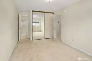 2501 Canterbury Ln E, Seattle, WA 98112 - Photo 16