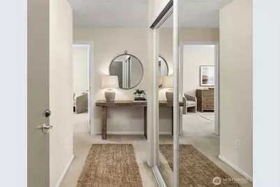 2501 Canterbury Lane E #119, Seattle, WA 98112 - Photo 2