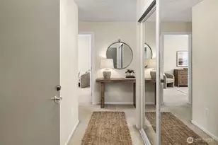 2501 Canterbury Ln E, Seattle, WA 98112 - Photo 2
