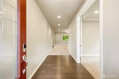 10174 35th Place NE, Lake Stevens, WA 98258 - Photo 4