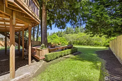 7612 135th Place NE, Redmond, WA 98052 - Photo 32