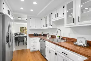 13730 15th Ave NE, Seattle, WA 98125 - Photo 10