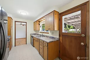 915 S Orchard St, Tacoma, WA 98465 - Photo 10