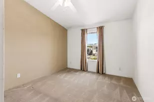 10702 63rd St E, Puyallup, WA 98372 - Photo 8