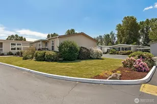 10702 63rd St E, Puyallup, WA 98372 - Photo 4