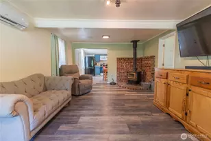 621 S 1st St, Toledo, WA 98591 - Photo 2