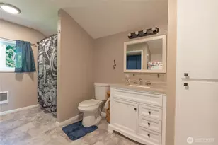 621 S 1st St, Toledo, WA 98591 - Photo 10