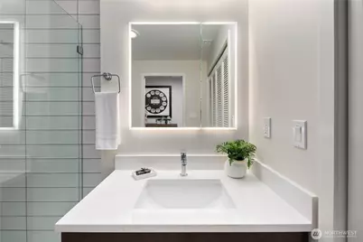 8627 30th Avenue SW, Seattle, WA 98126 - Photo 16