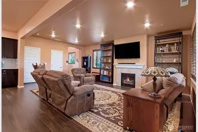 1504 29th Street NW, Puyallup, WA 98371 - Photo 8