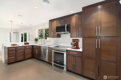 2904 W Tilden Street, Seattle, WA 98199 - Photo 8